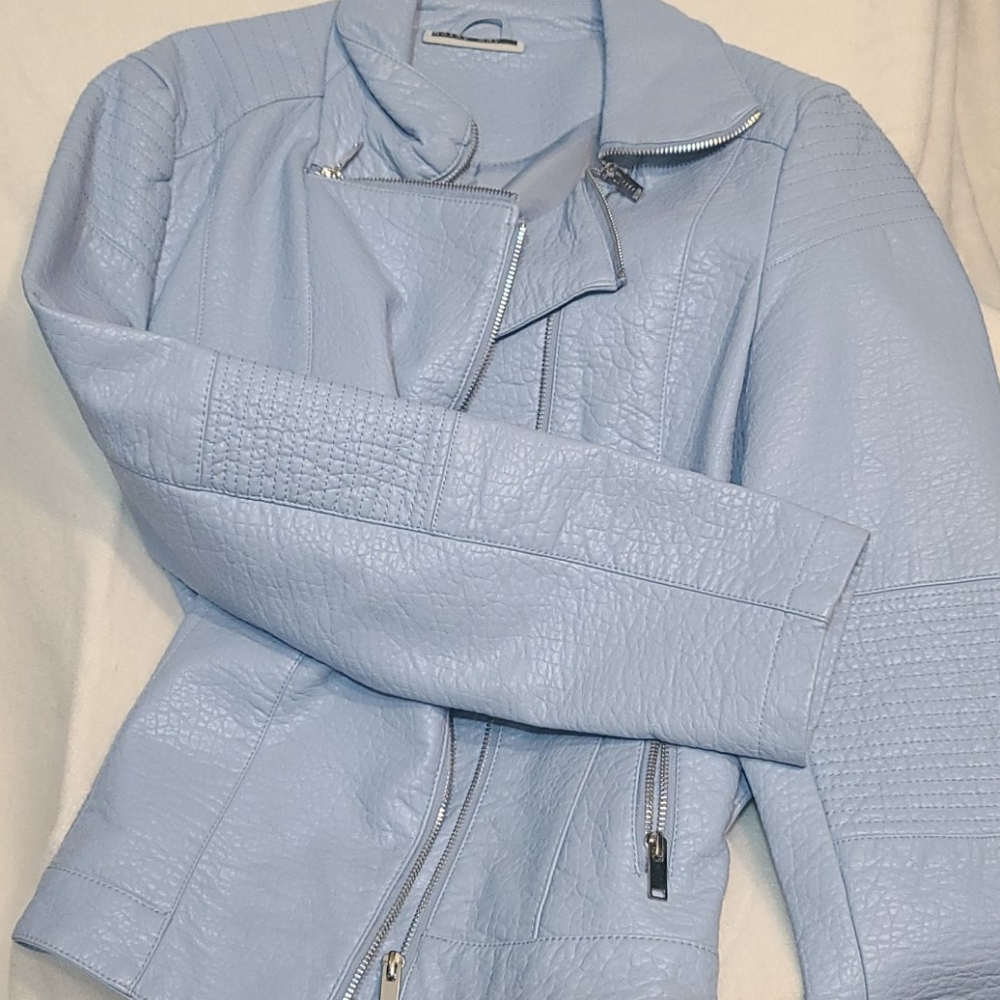 Blue Jacket - Picture 2 of 5